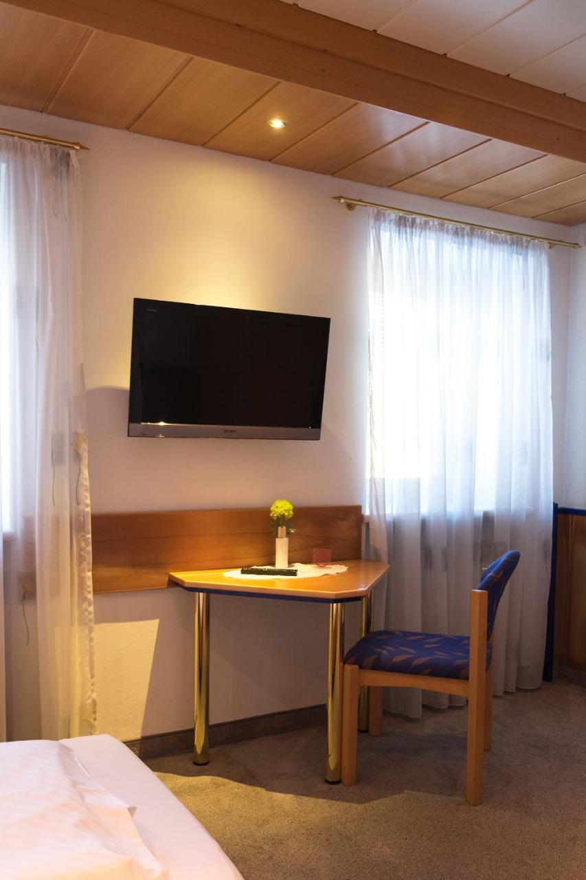 Gaestehaus Stoegmueller Asten Buitenkant foto