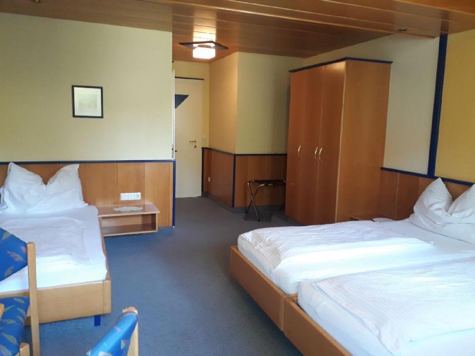 Gaestehaus Stoegmueller Asten Buitenkant foto